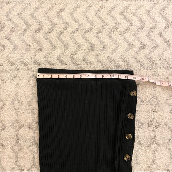 🎉HP 🎉 Black Button Up Midi Skirt - Picture 5 of 5